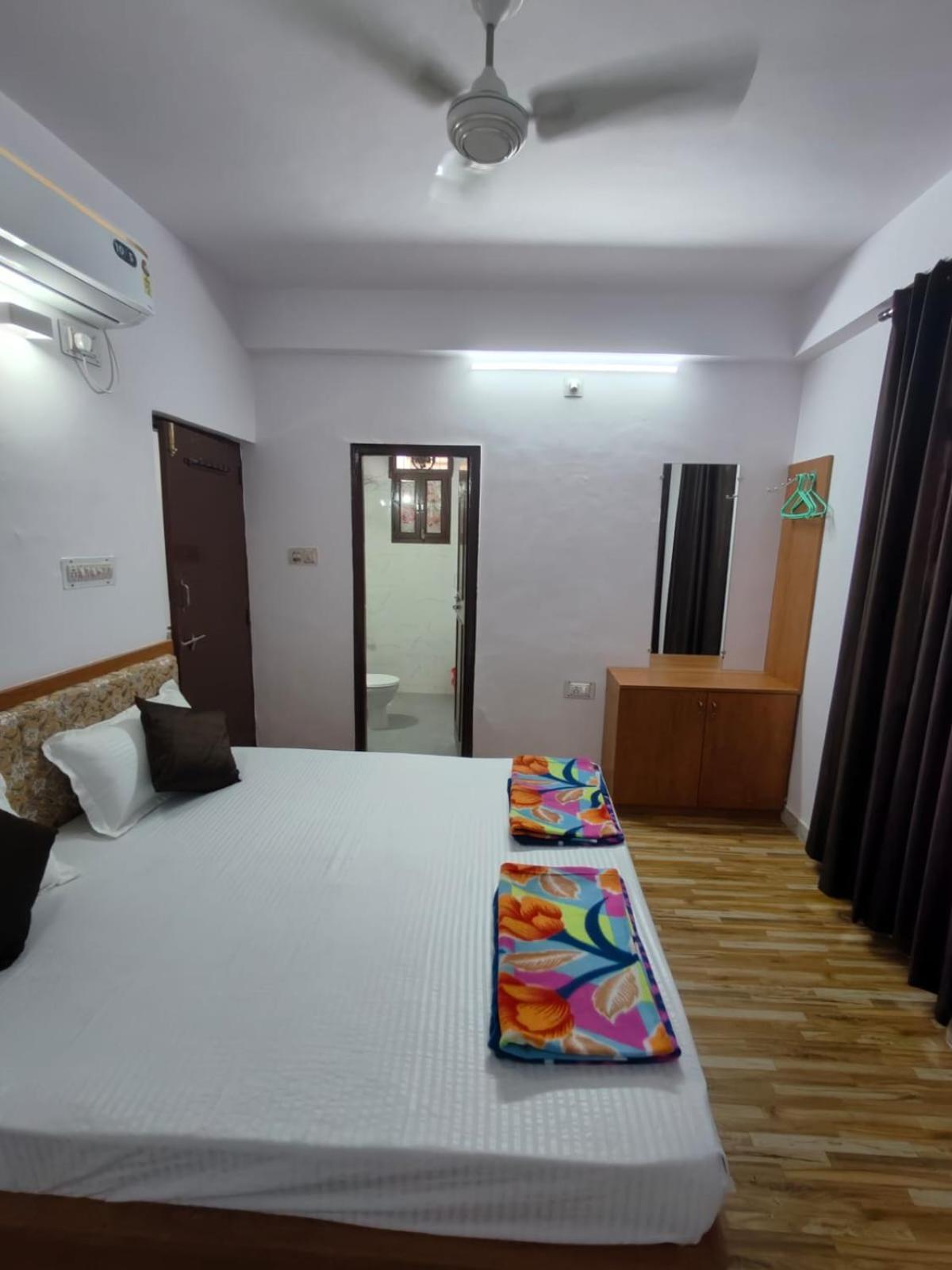Rk Homestay Udaipur Bagian luar foto